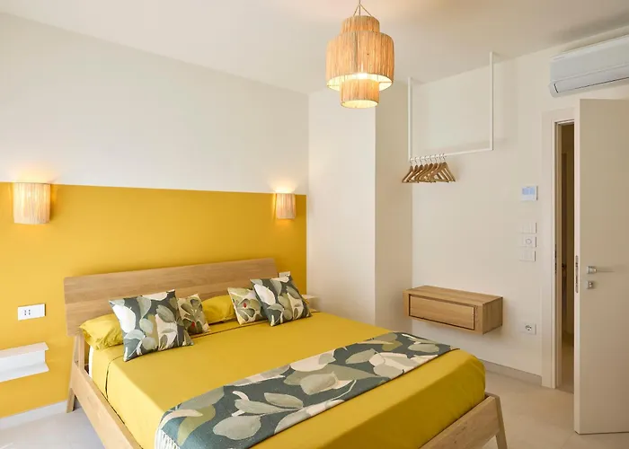 La Sfiora Bed & Breakfast 4*